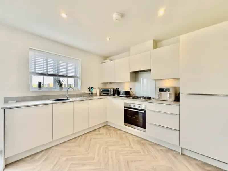 2 bedroom House
 For Sale 
Total Size: 765 SQ FT