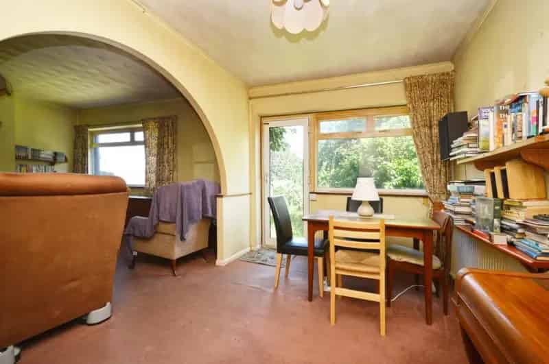 3 Bed Semi-Detached House For Sale Requiring Renovation