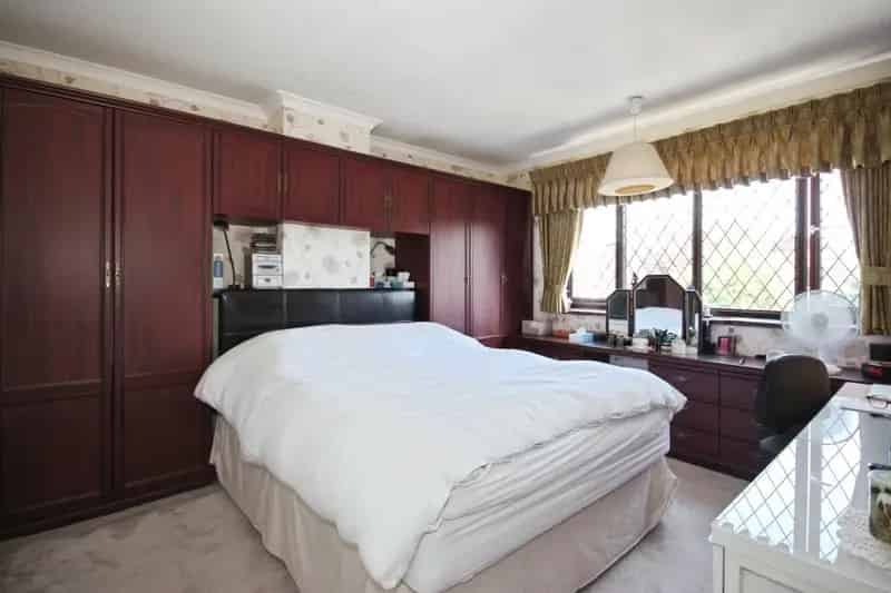 Four Bedroom Semi Detached House in Allesley