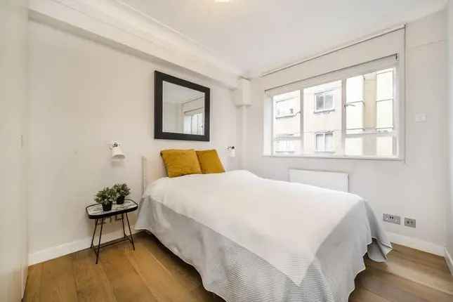 Flat to rent in Piccadilly, London W1J