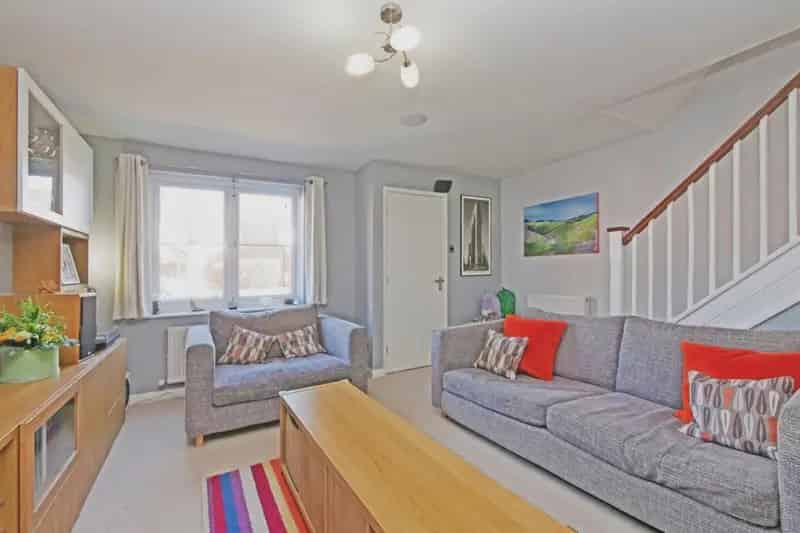 Four Bedroom Detached House in York