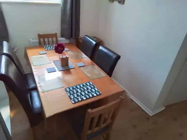 Two Bed House with Garden and Parking
