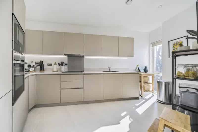 3 Bedroom Modern Apartment Stunning Views