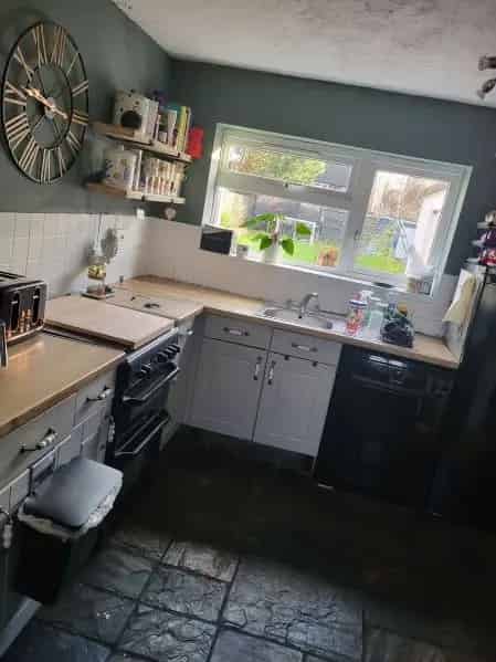 Spacious 3 Bedroom House Fresh Start