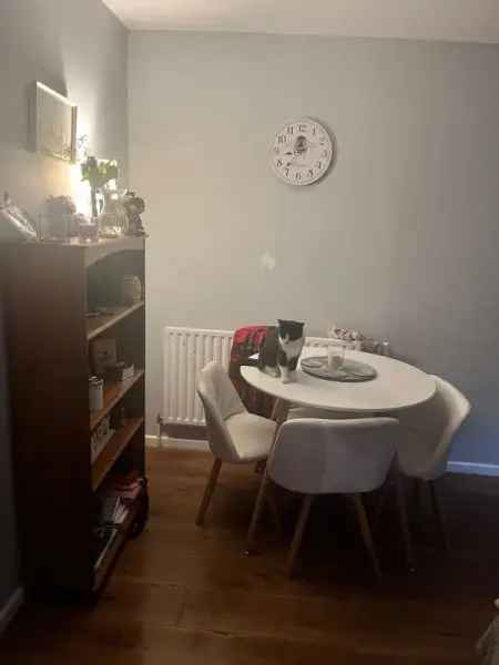 Flat For Rent in St Albans, England