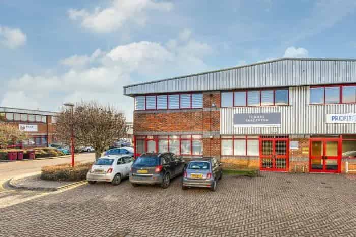 Colwick Office Space 5 Parking Private Road