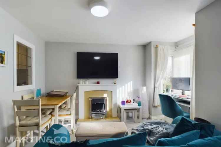 1 Bedroom Flat for Sale in TN2 3GG