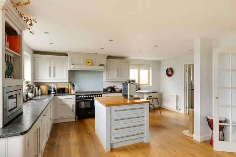 4 Bedroom Detached House for Sale in Dundry