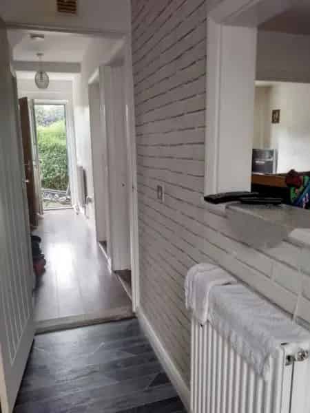 3 Double Bed House with Large Garden and Parking