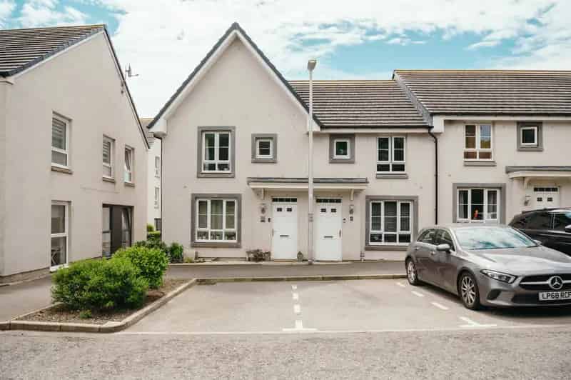 3 Bedroom End Terraced Villa in Cove Aberdeen