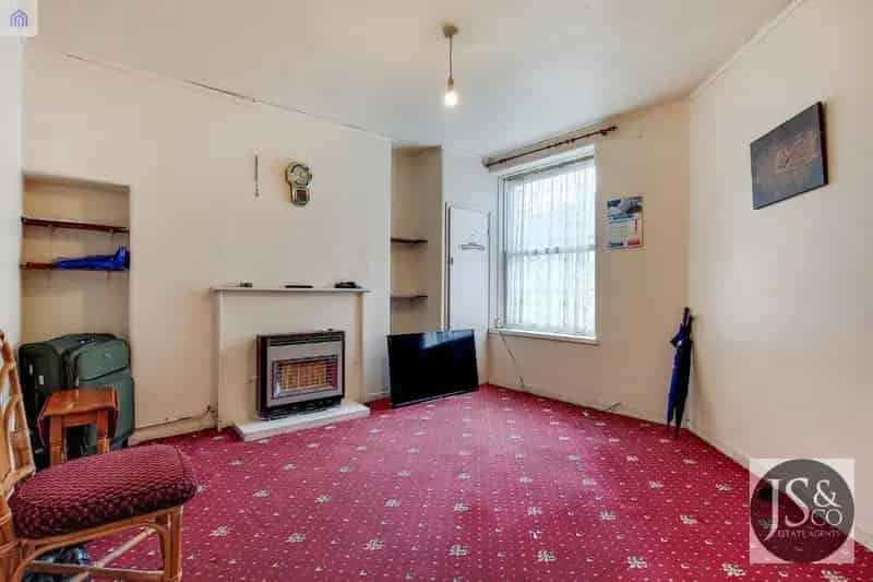 4 Bedroom Flat House to Rent in Shoreditch