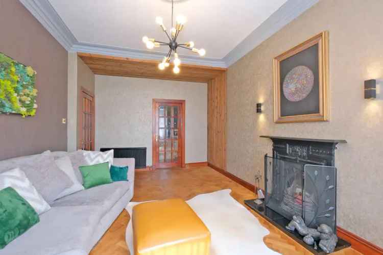 3 Bedroom Top Floor Flat in Torry Aberdeen