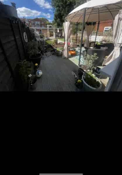 2 Bed Semi Detached House Near Train Station