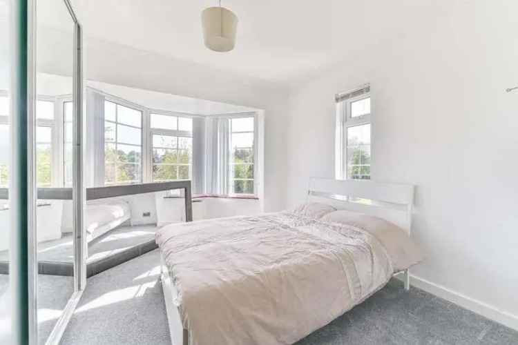 3 bed flat for sale