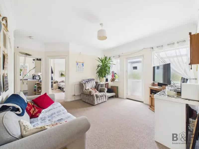 4 Bedroom Detached Bungalow For Sale