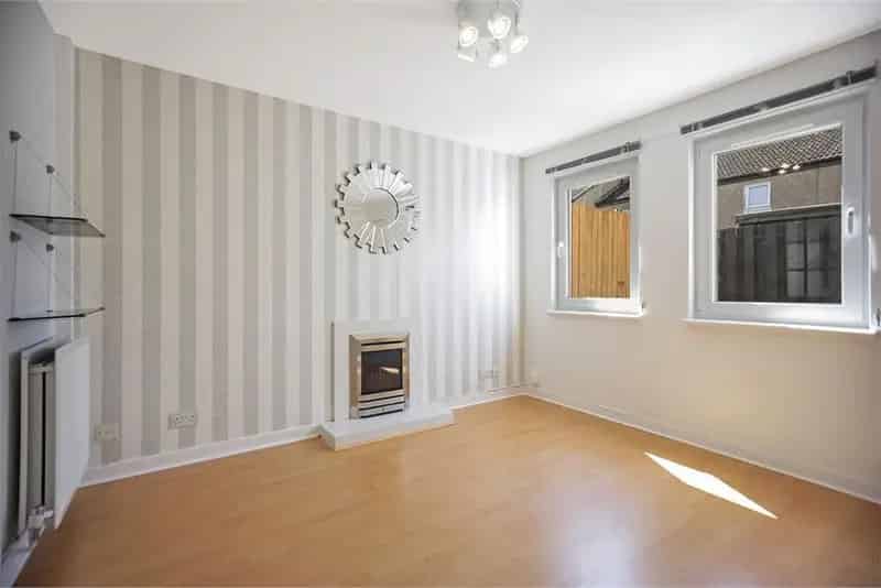 1 Bed House East Craigs Edinburgh - Starter Home Downsizer