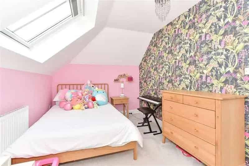 4 Bed House for Sale in Cowfold Village