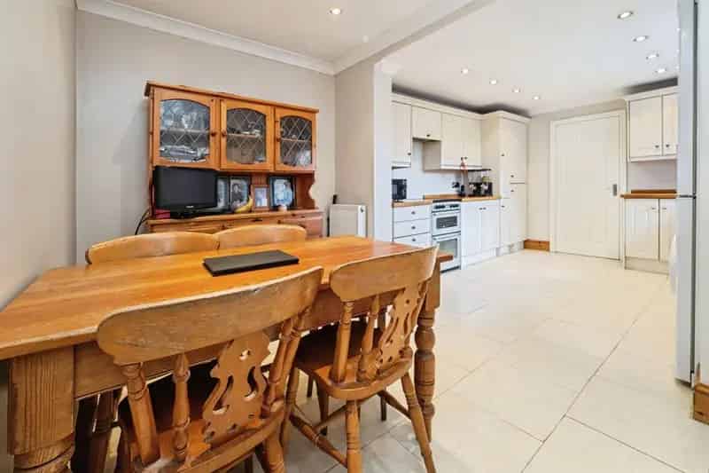 3 Bedroom End House in Beverley
