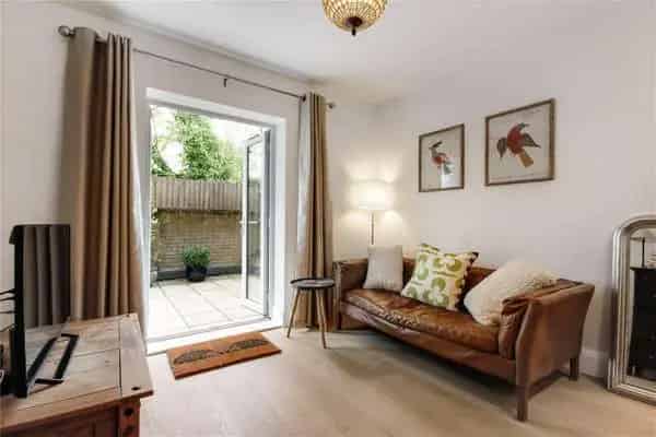 Luxury One-Bedroom Apartment Royal Wells Tunbridge Wells