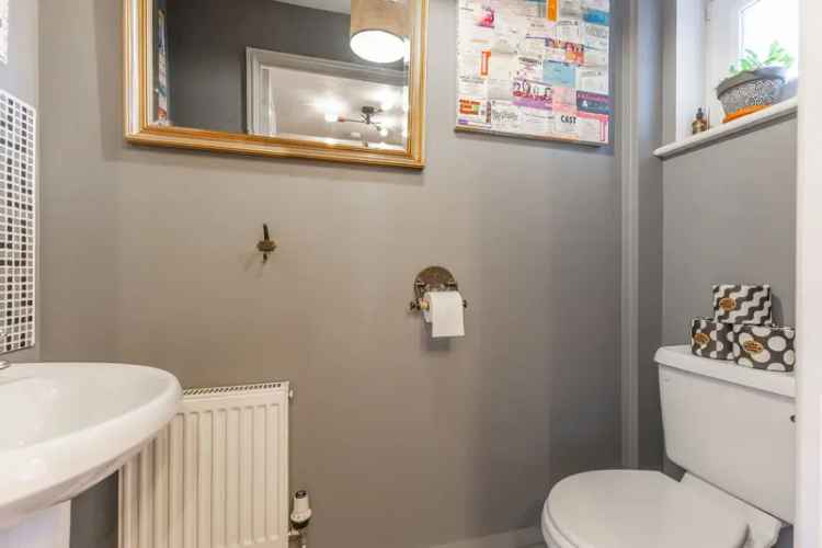 Charming 4-Bedroom Detached Family Home in Perth