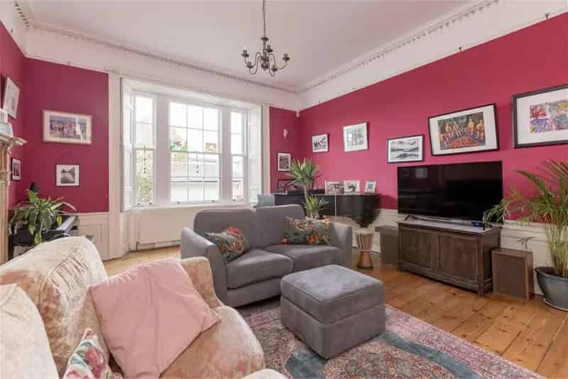 4 Bed 3 Reception Georgian House with Private Garden