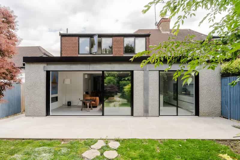 4 Bedroom House in Cricklewood North London