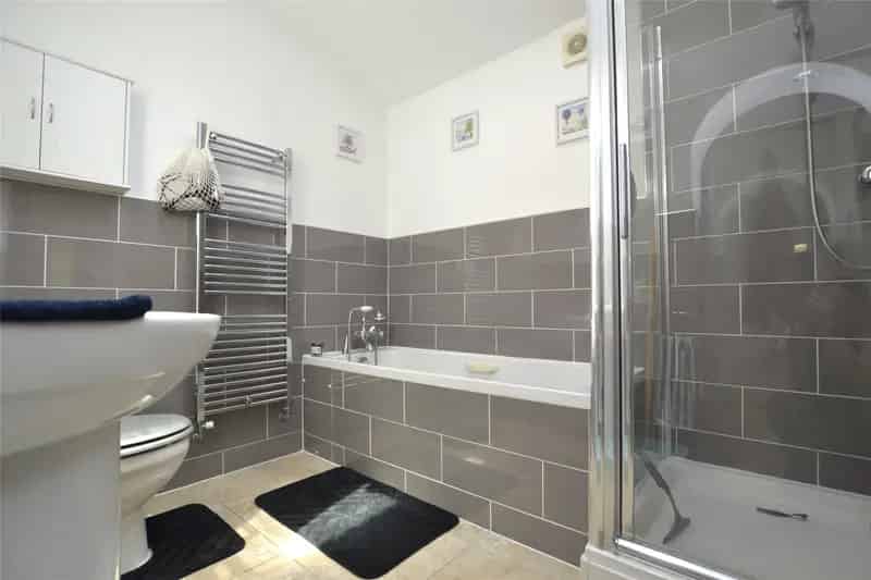 1 Bedroom House to Rent All Bills Included
