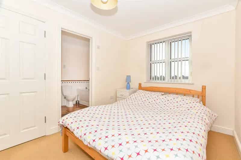 3 Bedroom Townhouse for Sale with Sea Views