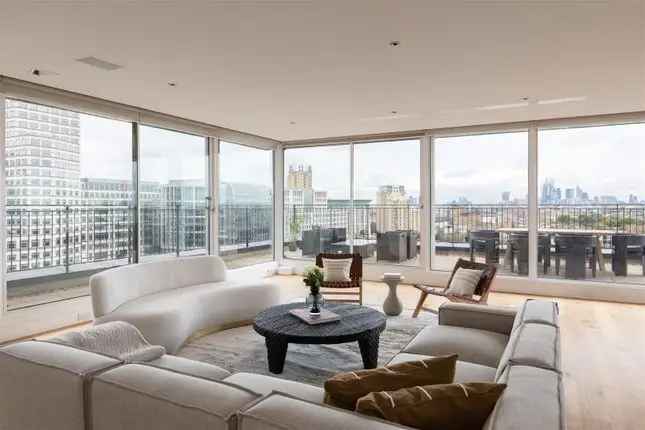 Luxury Canary Wharf Penthouse Apartment 3 Beds 2500 Sqft