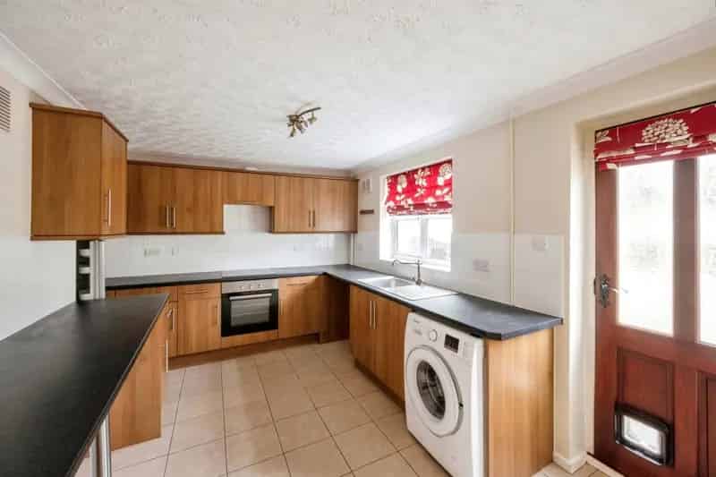 Bawtry Mid Terrace Cottage 3 Bed Family Home