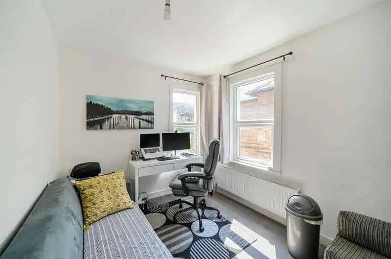 3 Bed Semi-Detached House for Sale Near Hughenden Park