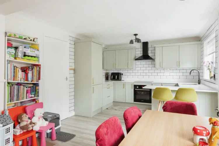 Four Bedroom Terrace House Near Norwich City Centre