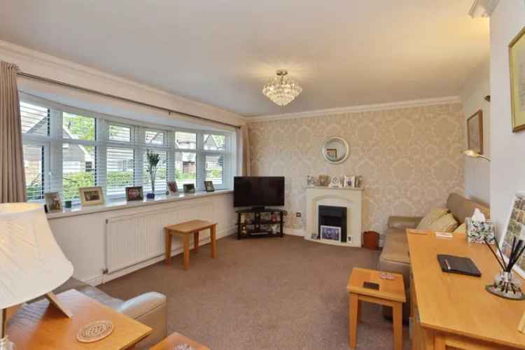 Three Bedroom Detached House with Double Garage