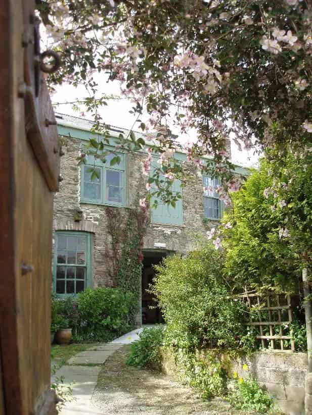 5 Bed Georgian Townhouse with Coach House For Sale