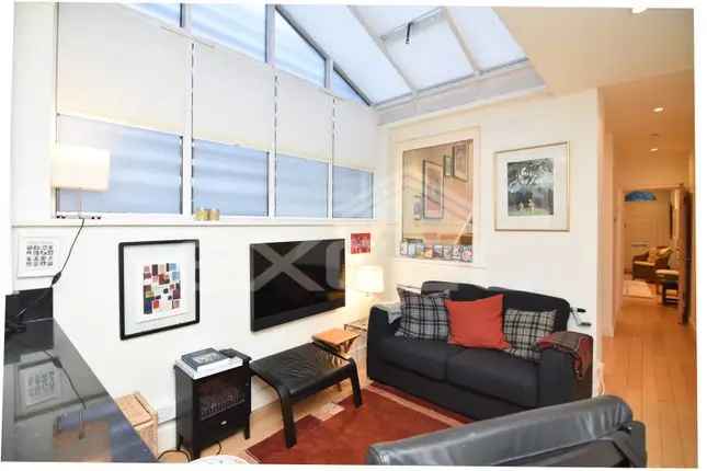 Town house to rent in Langford Close, St Johns Wood, London NW8