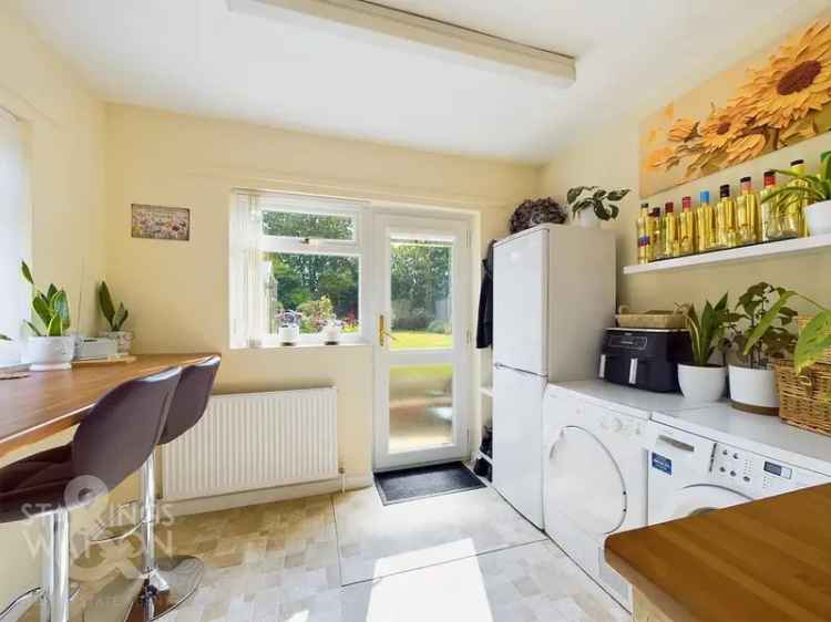 4 bedroom detached bungalow for sale