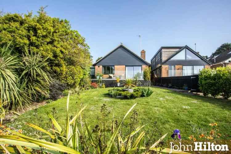 2 Bedroom Detached Bungalow with Stunning Views