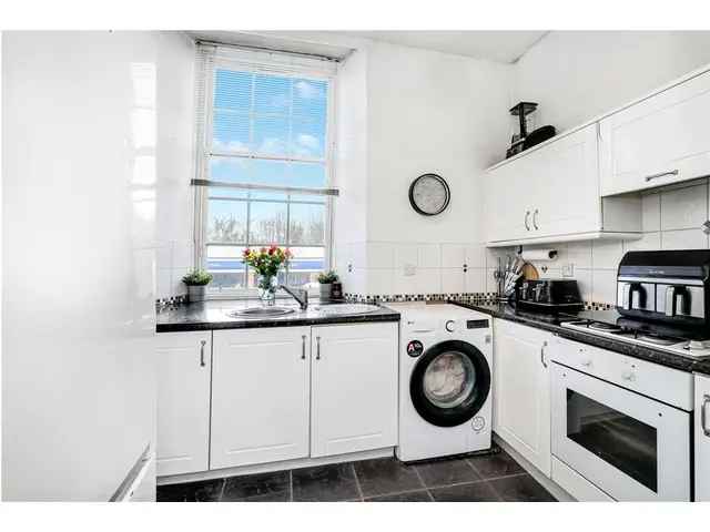 1 Bedroom Flat for Sale in Hamilton Town Centre