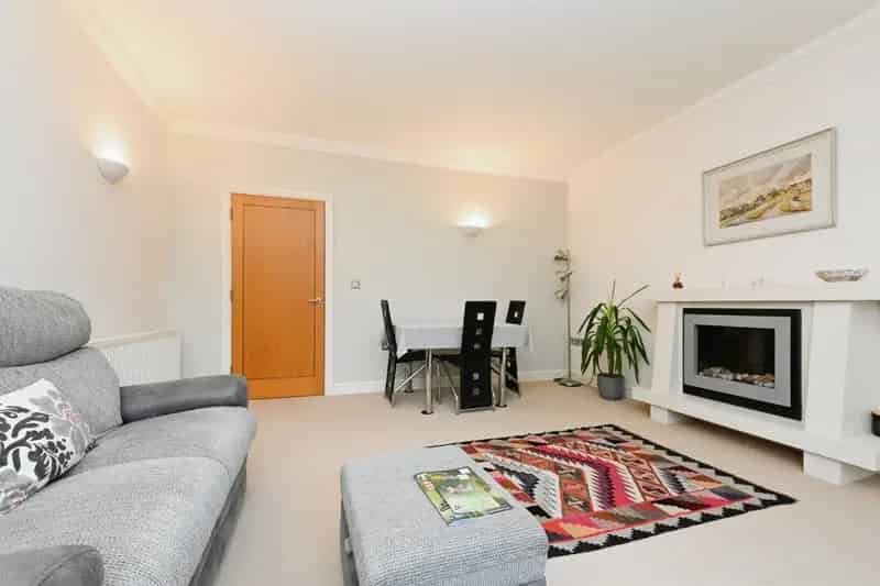 Hunstanton Seafront Apartment Two Double Bedrooms Close to Beach