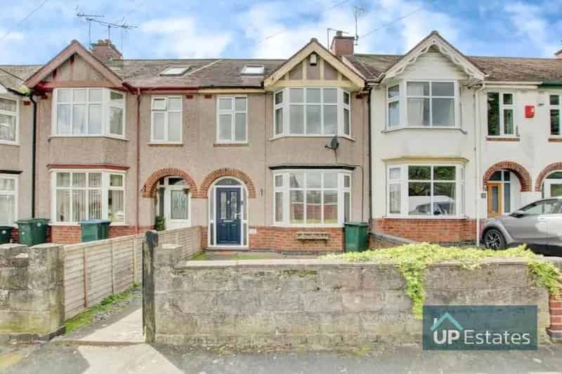 4 Bedroom Terraced House to Rent