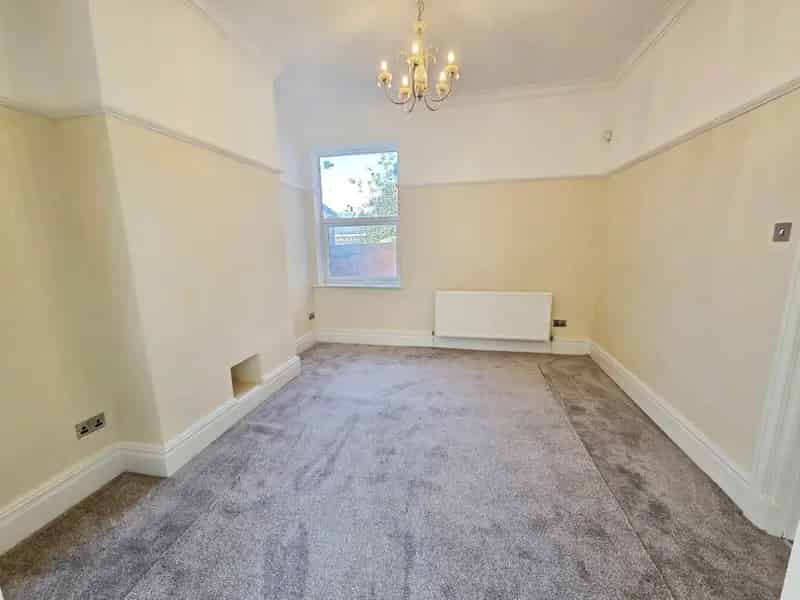 6 Bedroom End Terrace House To Rent Merseyside WA10