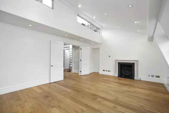 Duplex for Sale in Egerton Gardens London SW3