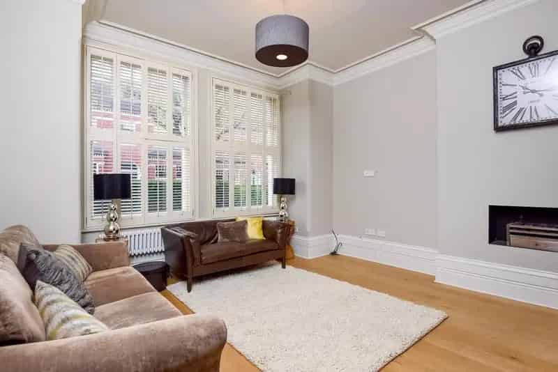 Two Bedroom Period Conversion Ground Floor Garden Flat