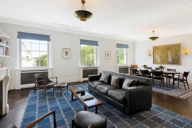 Luxury Penthouse Apartment in Eaton Square