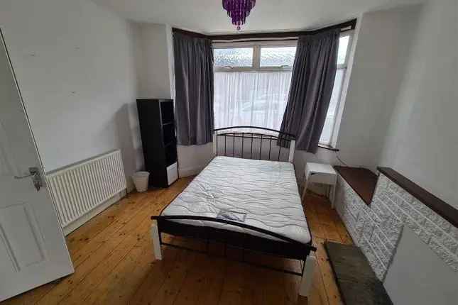 Terraced house to rent in Southmead Road, Westbury-On-Trym, Bristol BS10