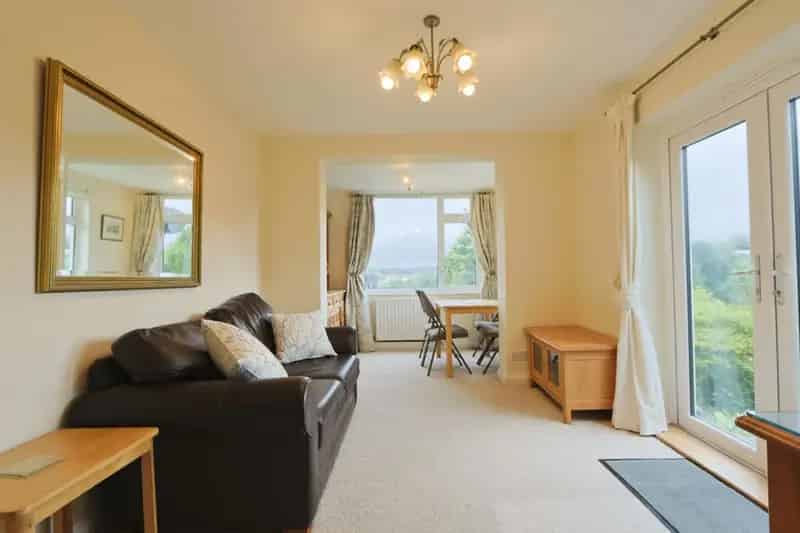 1 Bedroom Furnished House Redland Allocated Parking