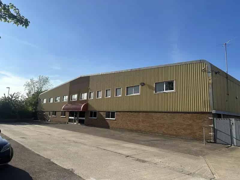 Detached Industrial Unit with Office and Warehouse Space