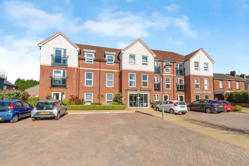 Retirement Apartment in Aldridge Village