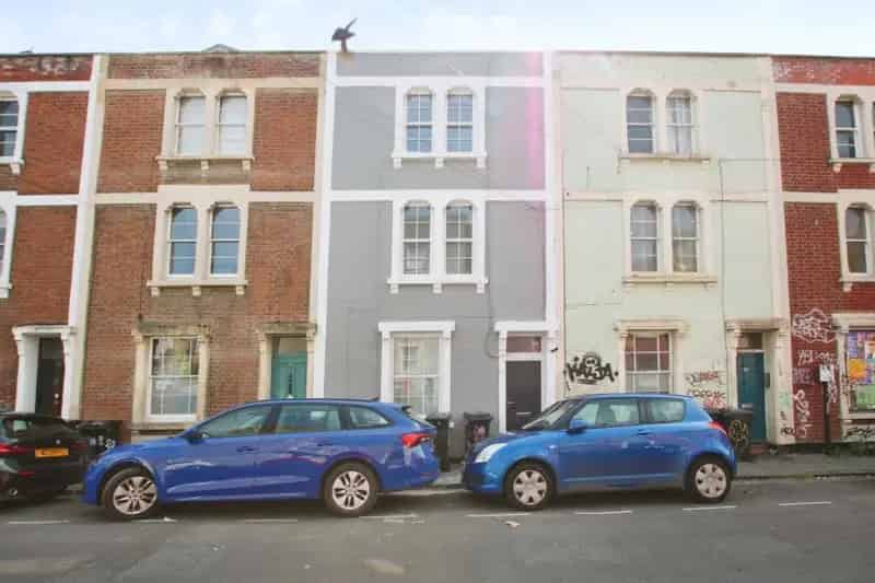 2 Bedroom Maisonette To Rent In Montpelier