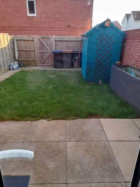 3 Bed Modern House Near Town Centre